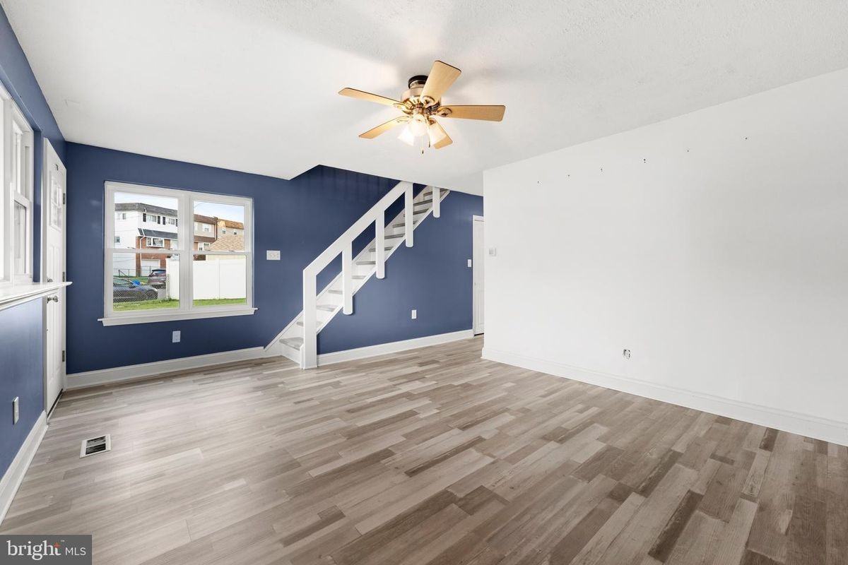 3210 Morning Glory Rd - Photo 2 of 26