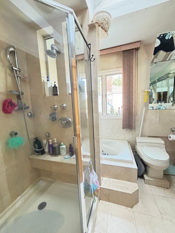 528 Waukena Ave - Photo 3 of 20