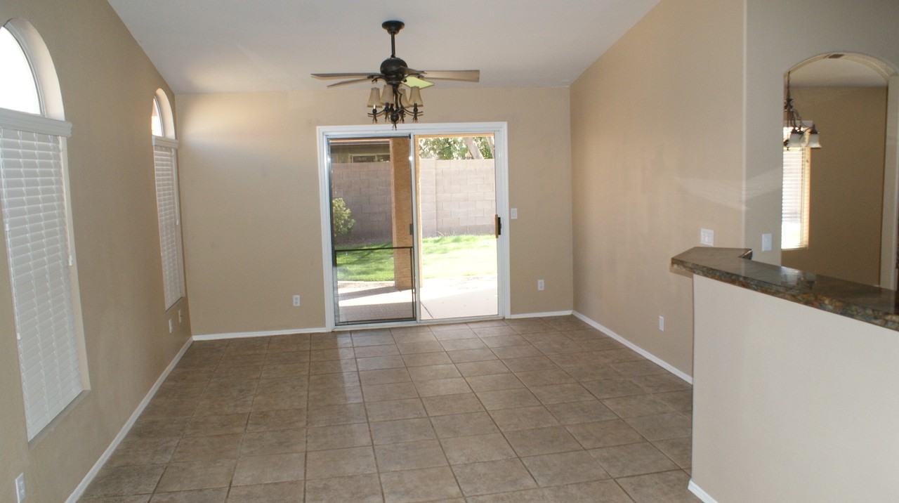 871 West Horseshoe Avenue - Photo 2 of 8