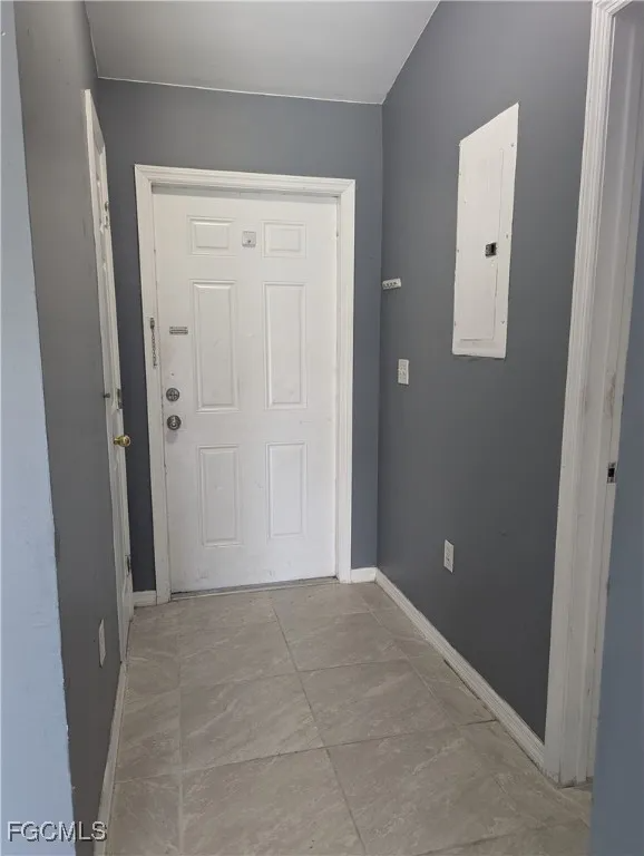 2405 Mansfield Ave S - Photo 3 of 14