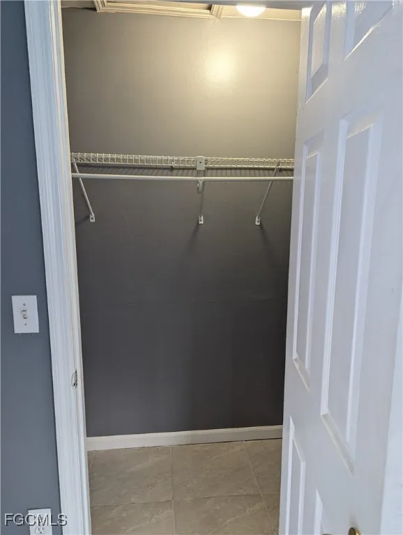 2405 Mansfield Ave S - Photo 7 of 14