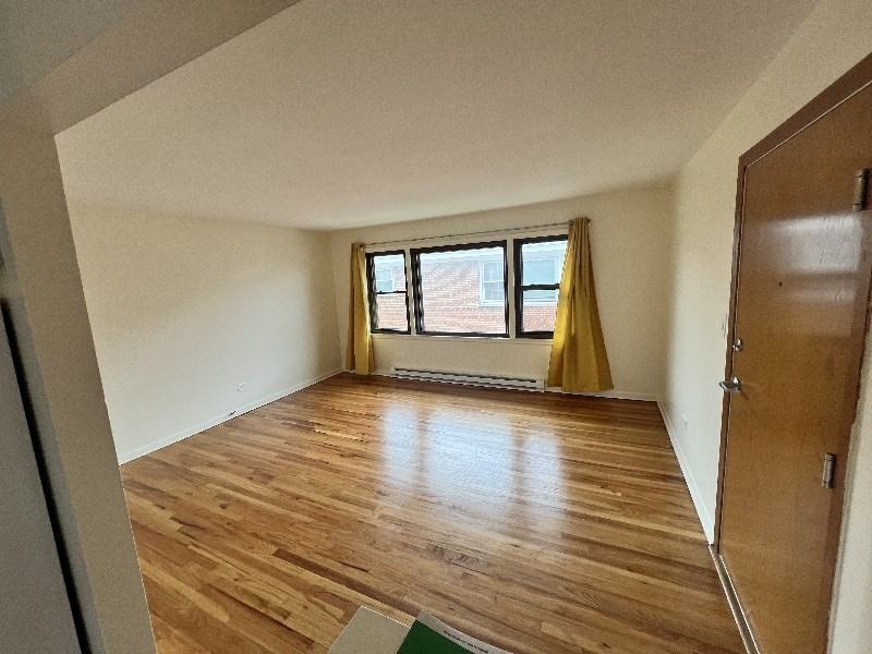 9452 Glenlake Ave #3A - Photo 2 of 14