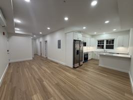 featured image of 124 Abbott St #204