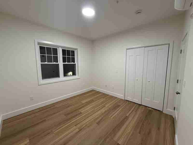 124 Abbott St #204 - Photo 3 of 9