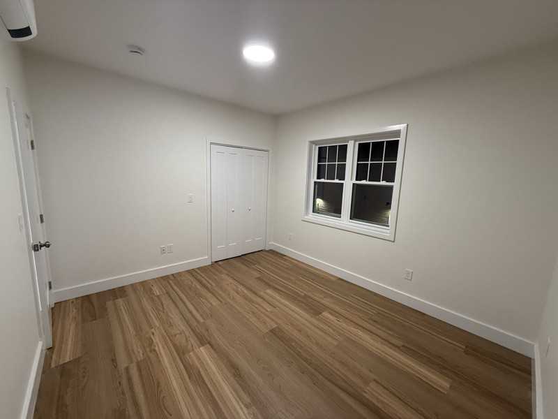 124 Abbott St #204 - Photo 4 of 9