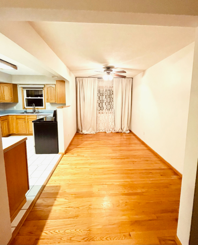 525 Sw Maple St - Photo 3 of 12