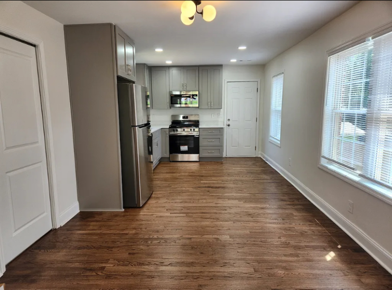 646 Quillian Ave - Photo 2 of 11