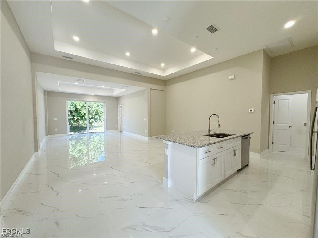 236 Nautilus Ave - Photo 7 of 23