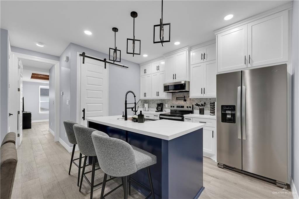 600 W Seminole Ave - Photo 3 of 17