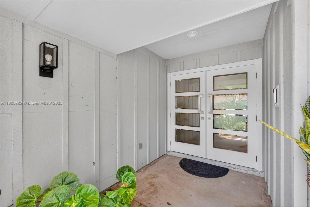 15 Balfour Rd W - Photo 7 of 50