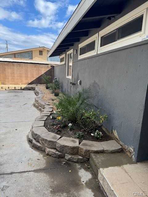 15814 Septo St - Photo 3 of 8