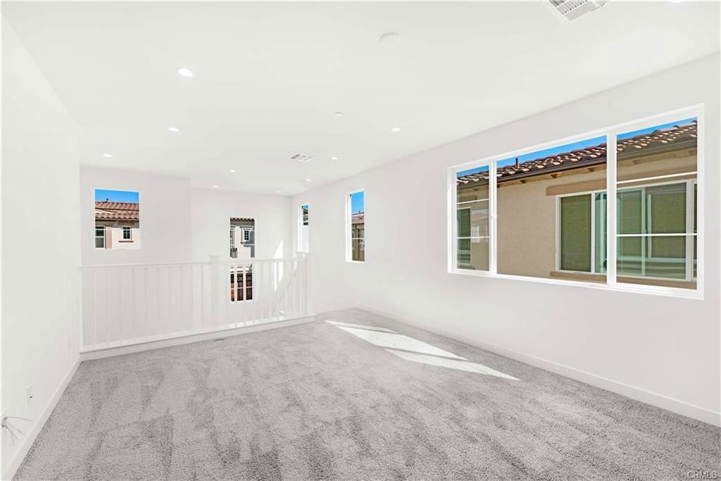 22129 Garibaldi Dr - Photo 2 of 8