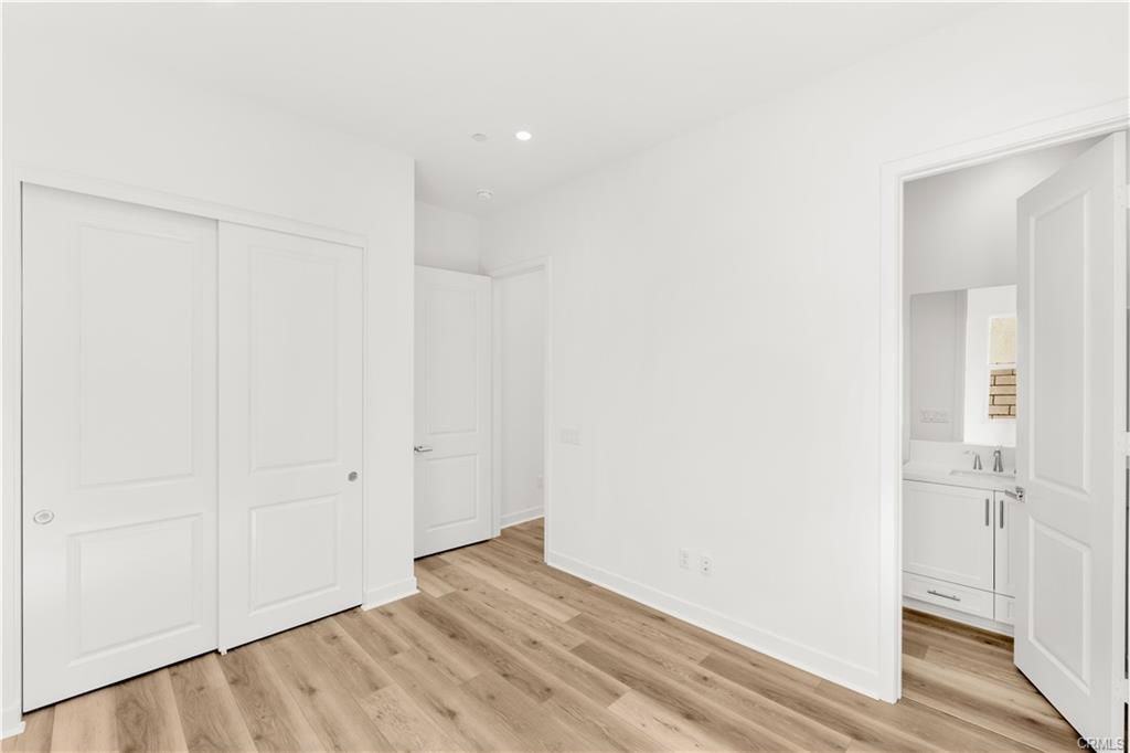 22129 Garibaldi Dr - Photo 3 of 8