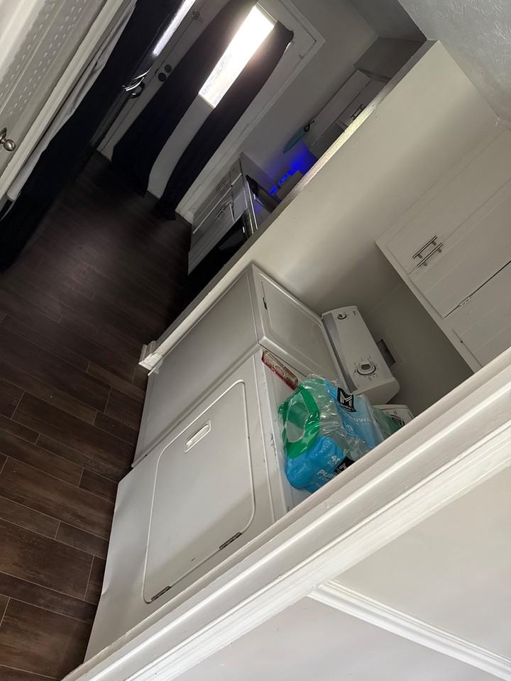 Meadowood Circle - Photo 3 of 7