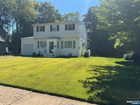 572 Sylvan Pl - Photo 1 of 1