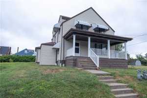 featured image of 31 Cedar Ave #4