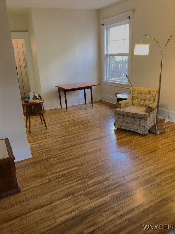 18 Irving Pl - Photo 4 of 10