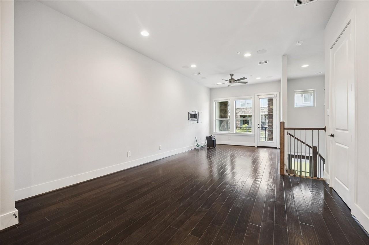 2648 Fountain Key Blvd - Photo 6 of 23