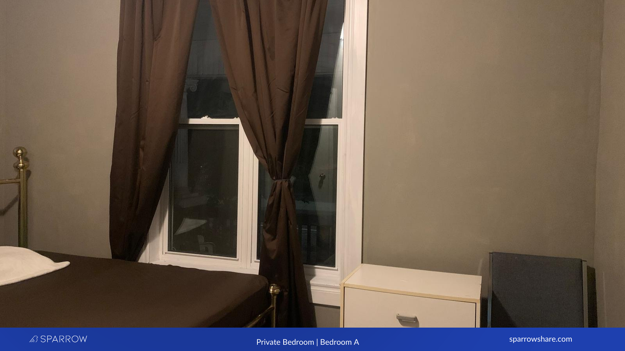 222 Wentworth Street North - Photo 3 of 8