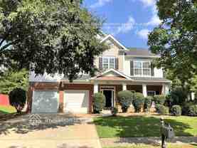 2517 Mockingbird Ln - Photo 1 of 1