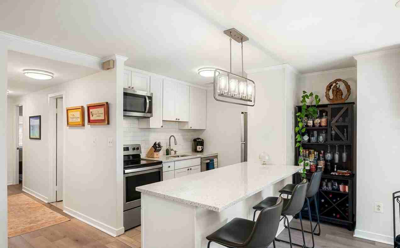 120 W Barre St - Photo 4 of 10