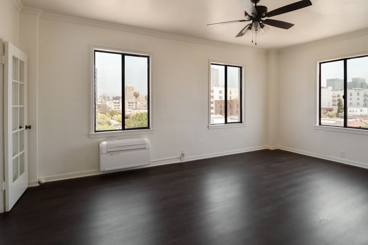 Astor Arms - Photo 6 of 35