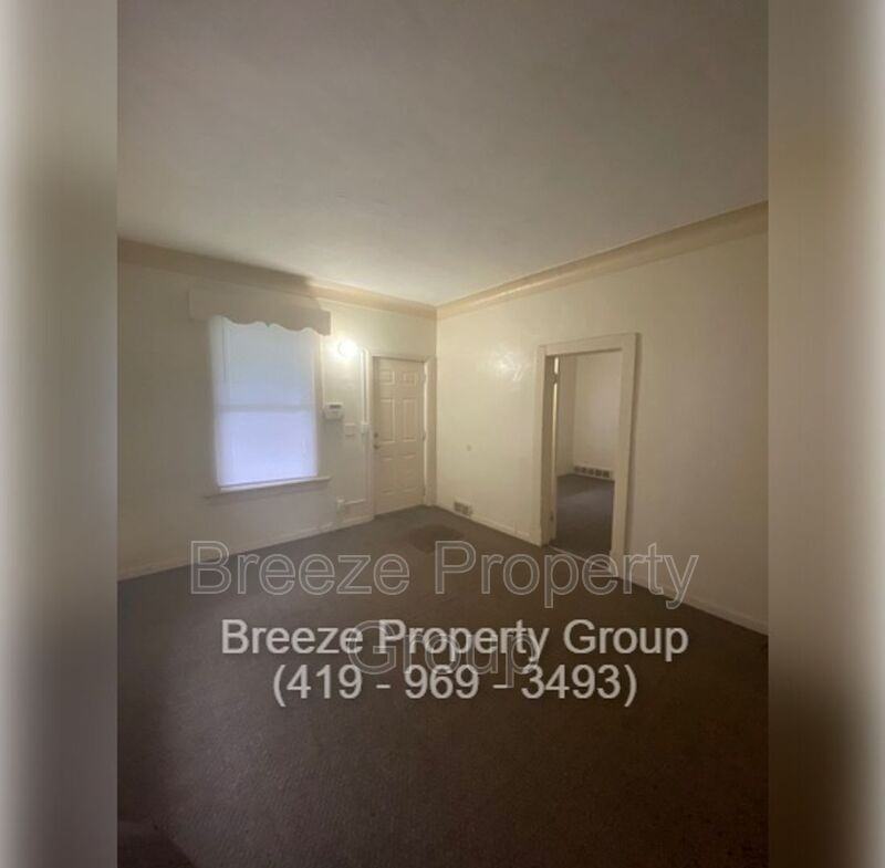 319 N Detroit Ave - Photo 4 of 24