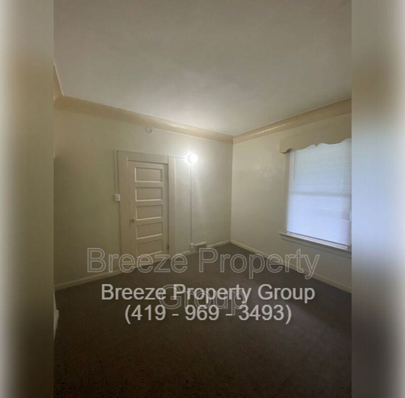 319 N Detroit Ave - Photo 7 of 24