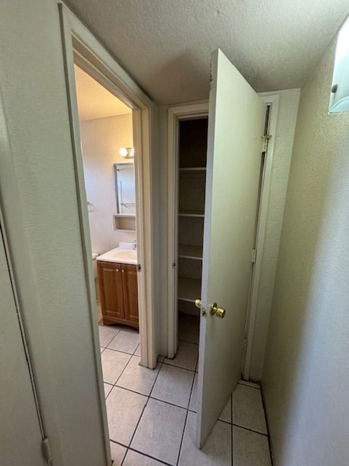 Central - Photo 6 of 37