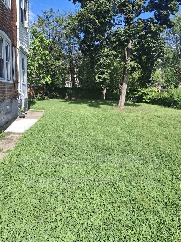 401 Champion Ave #A - Photo 3 of 23