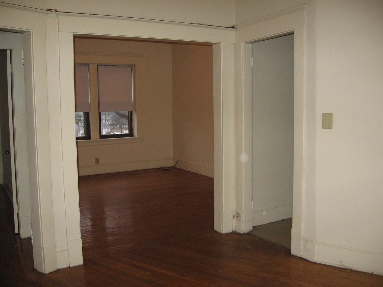 Cliftwood/Dickinson - Photo 3 of 16