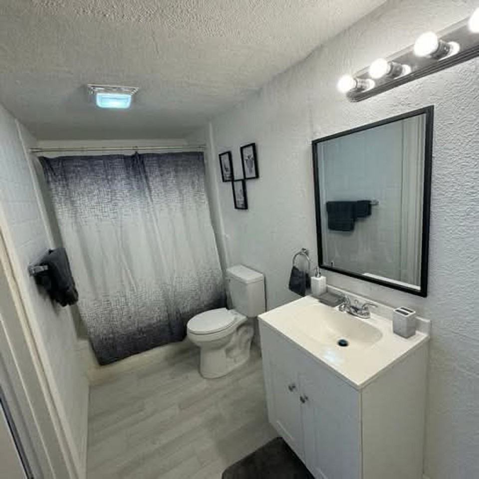 La Provence Studios - Photo 4 of 6