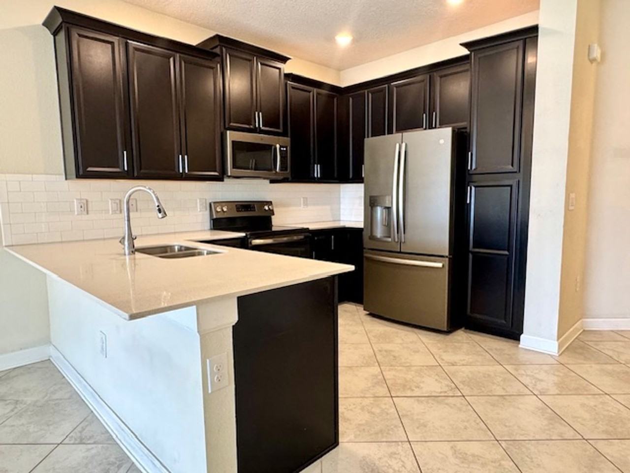 1224 Royal St George Blvd - Photo 2 of 33