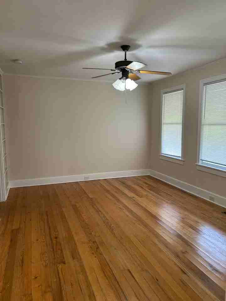 502 Hemphill St - Photo 4 of 17