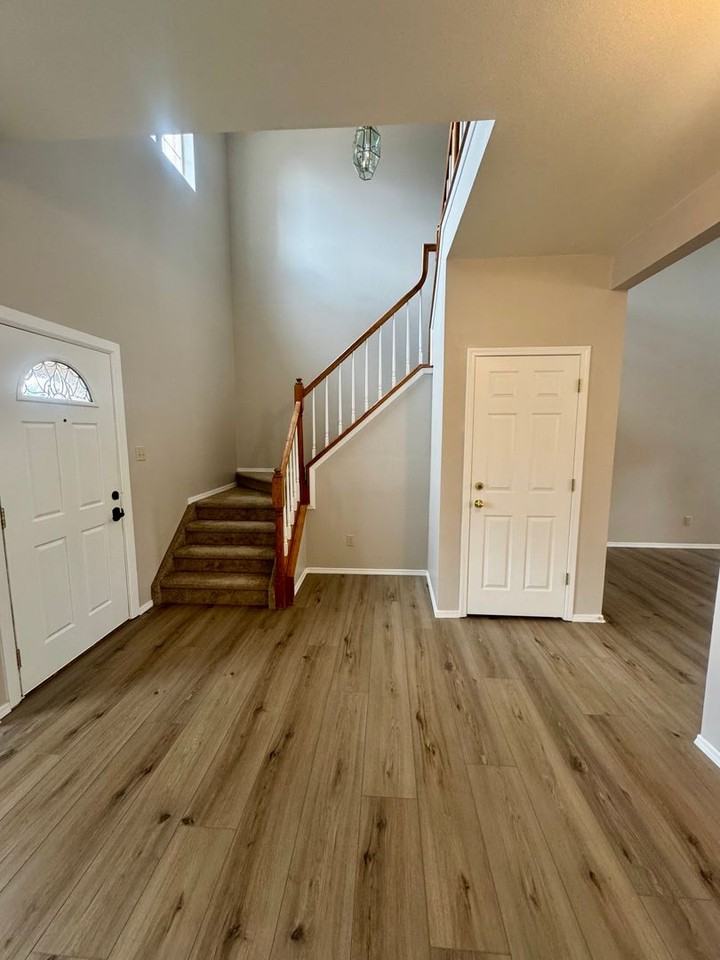 7650 Calloway Ct - Photo 3 of 50