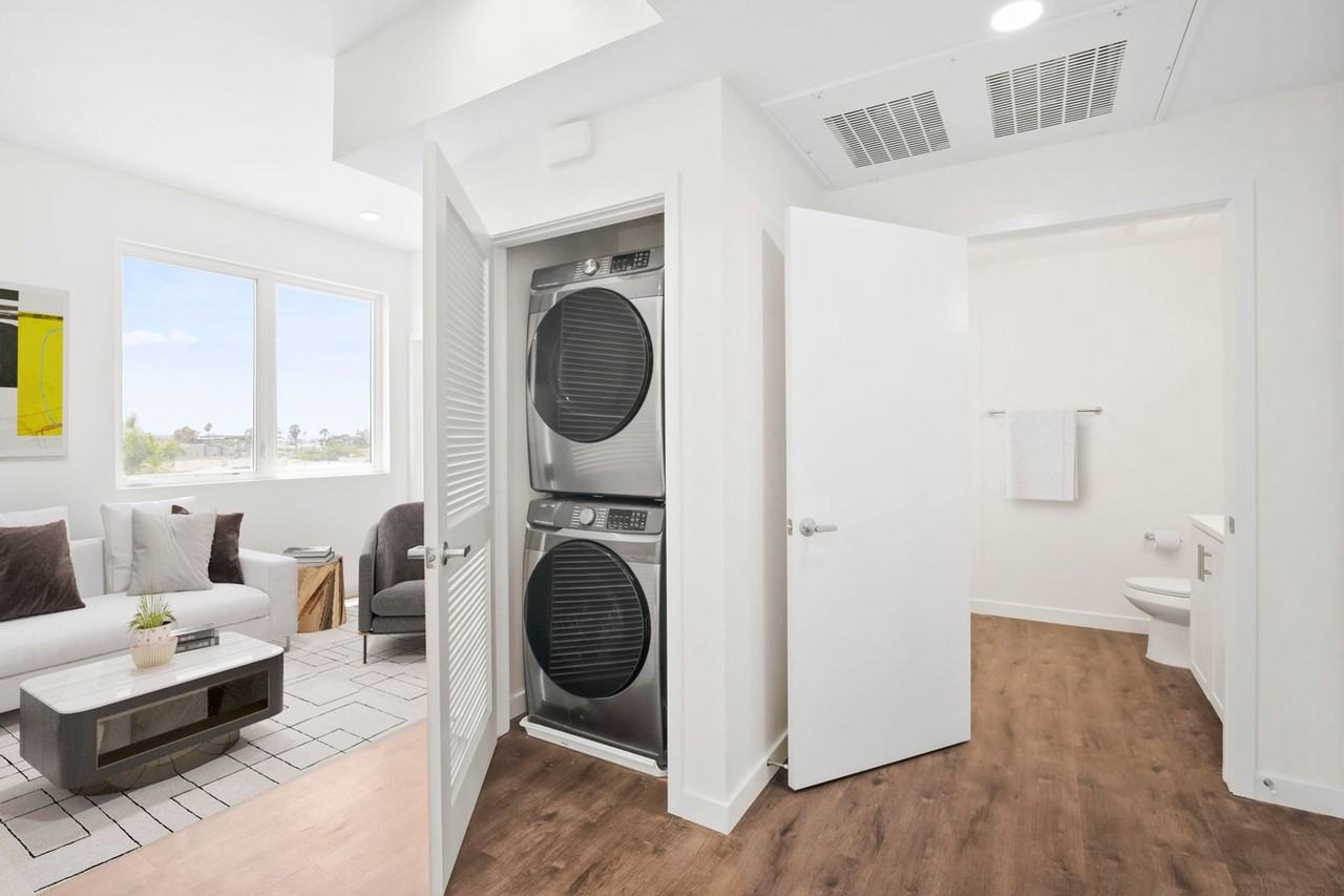 4505 Illinois Street - Photo 7 of 30