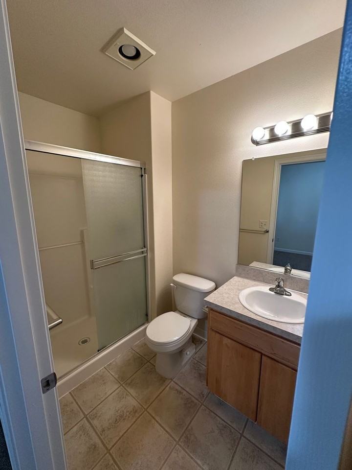 3324 Mia St Ne - Photo 4 of 22