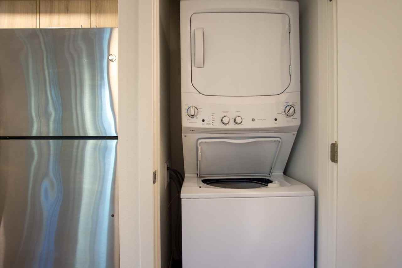 037 - 1834 Apartments - Photo 7 of 38