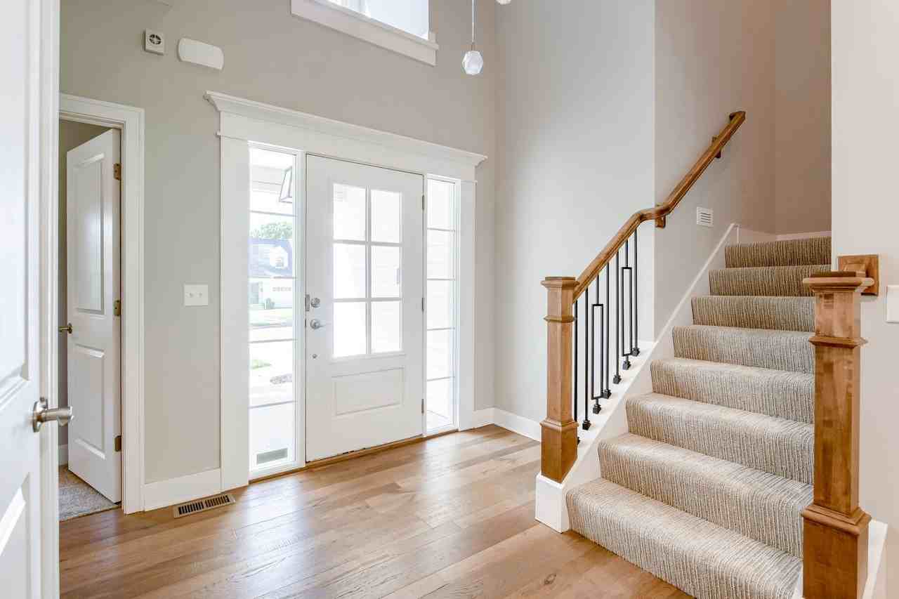 4620 W 70th St - Photo 3 of 50
