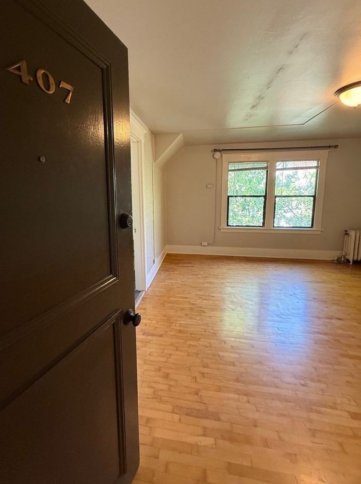 Webster Apartments - Photo 2 of 11