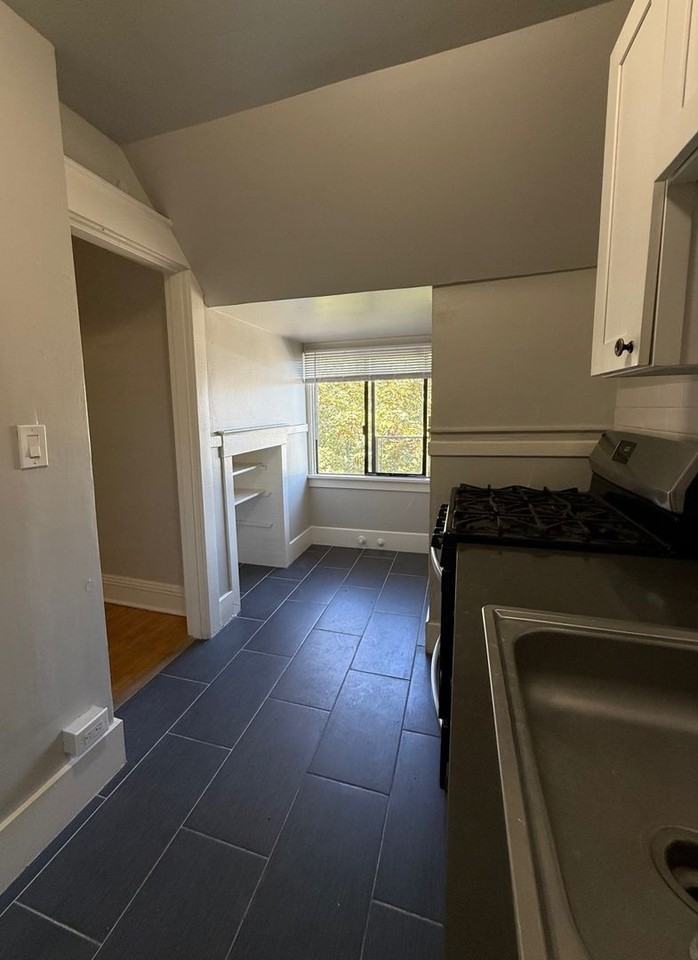 Webster Apartments - Photo 6 of 11