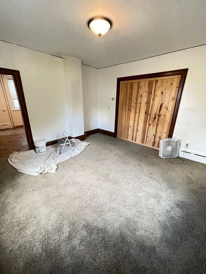 530 N 16th Ave E - Photo 7 of 27