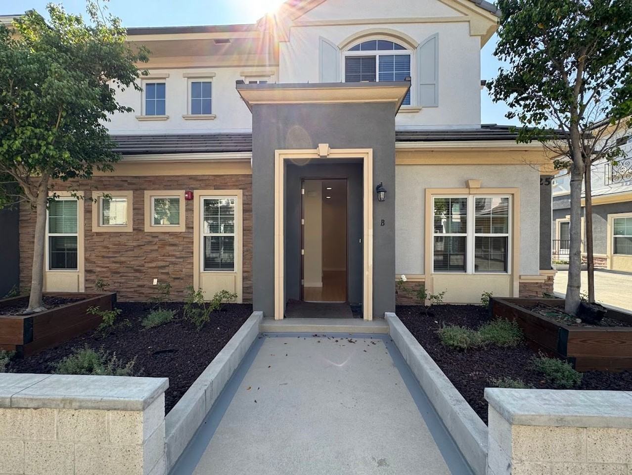 Stoneman Terrace - Photo 3 of 39