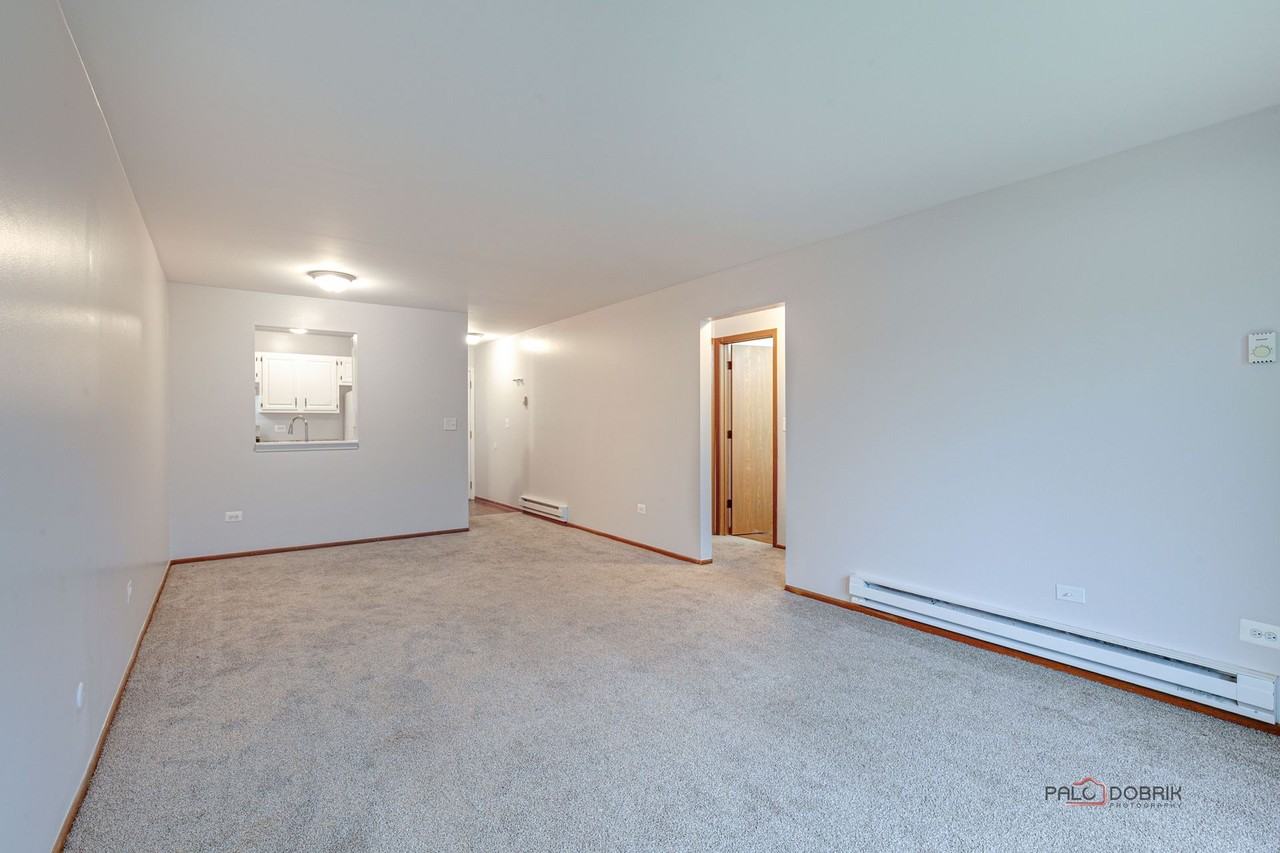 Hawthorne Glen Apartments - Photo 5 of 9