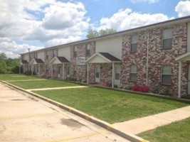 featured image of 1300 W Hall St