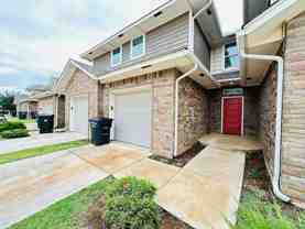 747 Sw 14th St - Photo 1 of 1