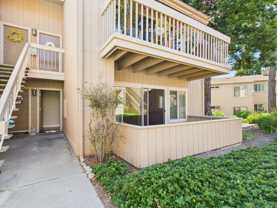 300 Glenwood Cir - Photo 1 of 1