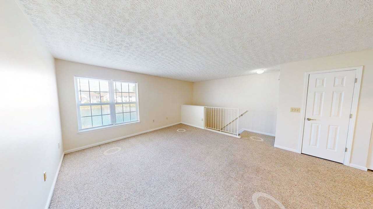 5566 Garden Rdg - Photo 6 of 21