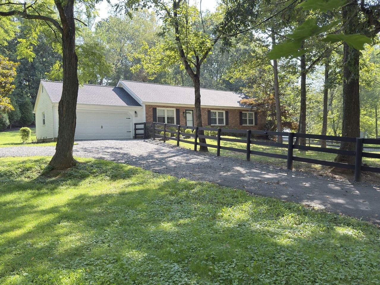 35600 Sassafras Dr - Photo 3 of 50