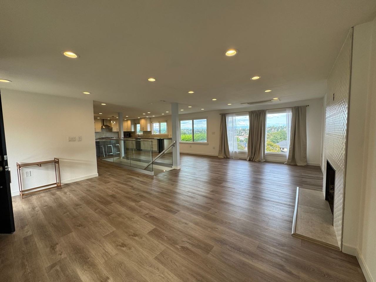 2608 27th Ave W - Photo 3 of 33